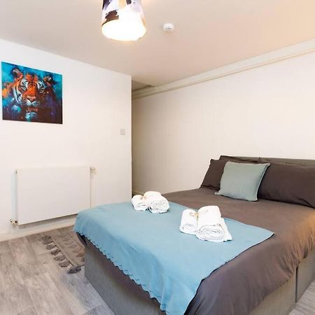 Suite 2 - Stylish Private Room In A Shared House Sheffield Exterior foto