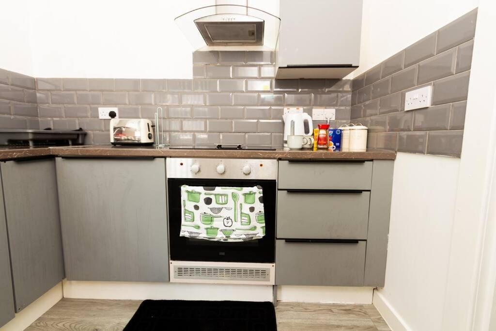 Suite 2 - Stylish Private Room In A Shared House Sheffield Exterior foto