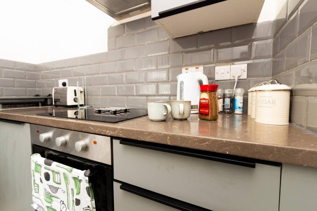 Suite 2 - Stylish Private Room In A Shared House Sheffield Exterior foto